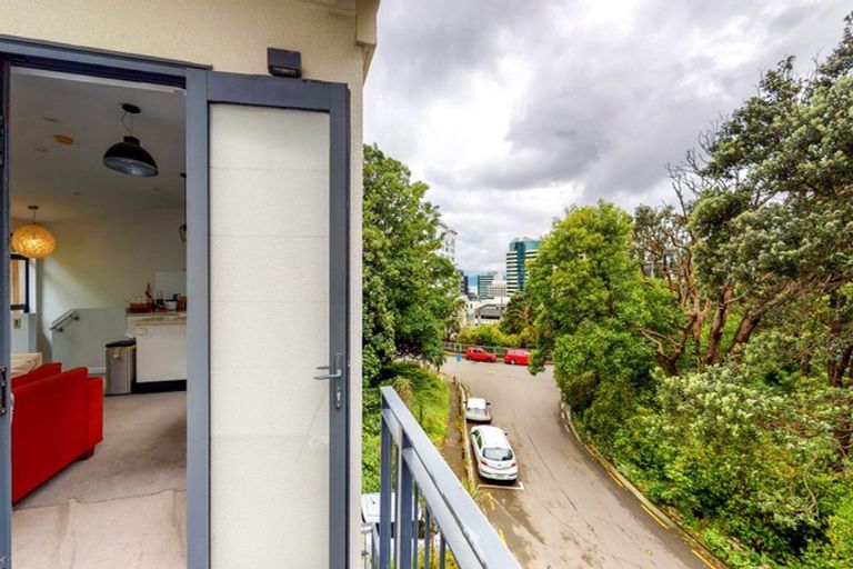 Photo of property in 13 San Sebastian Road, Kelburn, Wellington, 6012