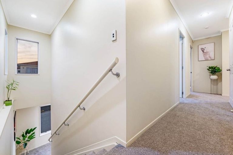 Photo of property in 6 Magnolia Place, Flat Bush, Auckland, 2016