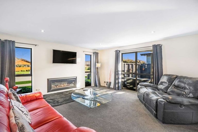 Photo of property in 10 Te Whariki Street, Marshland, Christchurch, 8083