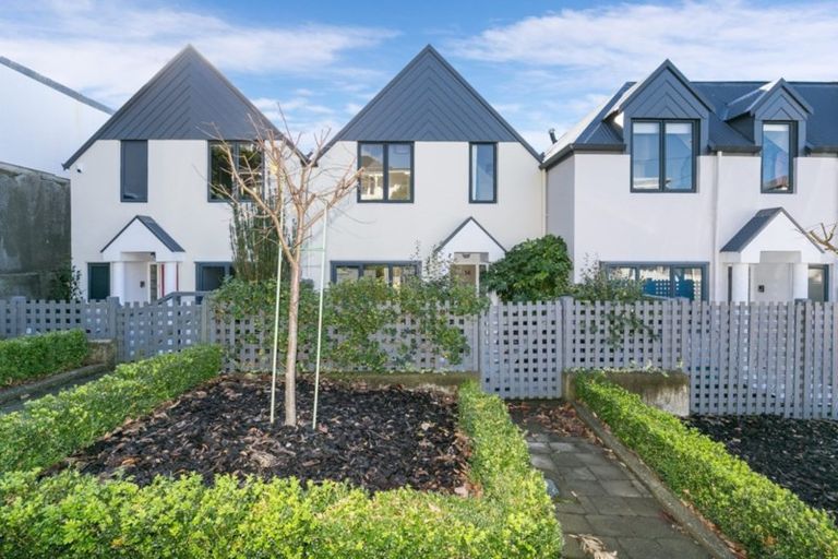 Photo of property in 14/14u Harriett Street, Thorndon, Wellington, 6011