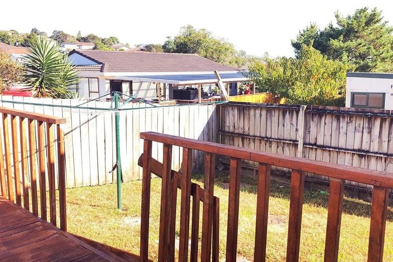 Photo of property in 142 Solar Road, Glen Eden, Auckland, 0602