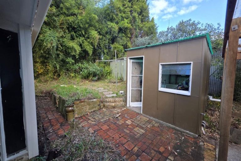 Photo of property in 34 Lowtherhurst Road, Massey, Auckland, 0614