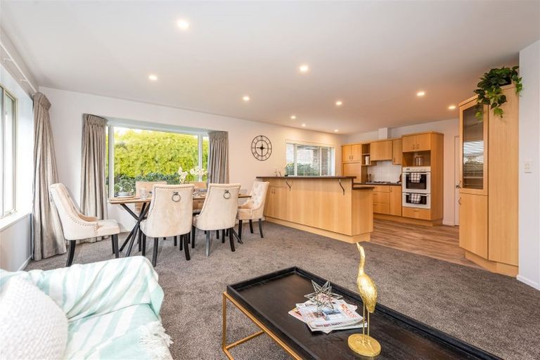 Photo of property in 27 Pewter Place, Northwood, Christchurch, 8051
