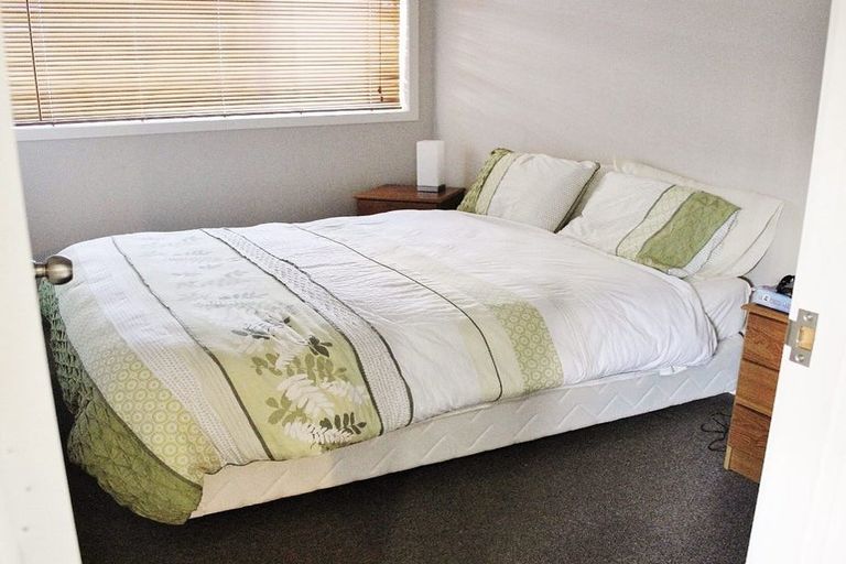 Photo of property in 1/9-11 Masterton Road, Rothesay Bay, Auckland, 0630