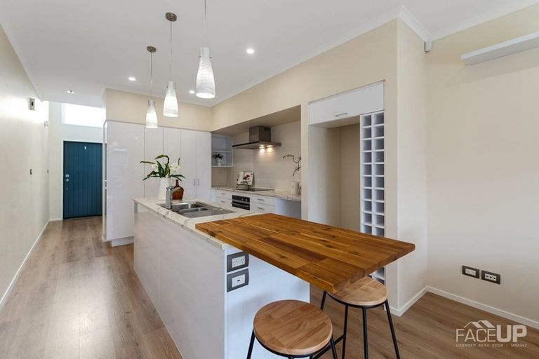 Photo of property in 6 Nohanga Lane, Hobsonville, Auckland, 0616