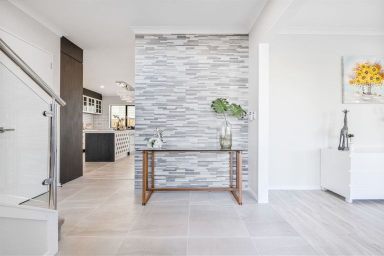 Photo of property in 70 Ksenia Drive, Flat Bush, Auckland, 2019