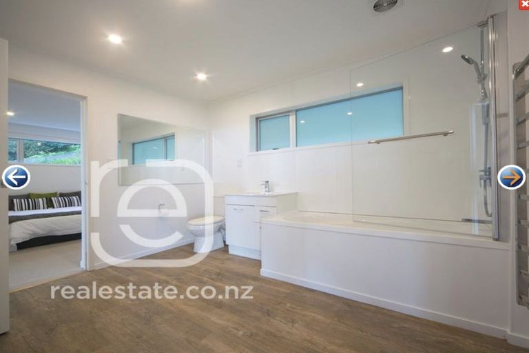Photo of property in 23 The Drive, Titirangi, Auckland, 0604