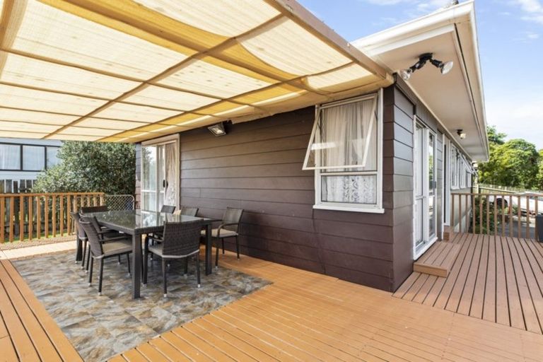 Photo of property in 76 Hindmarsh Street, Henderson, Auckland, 0612