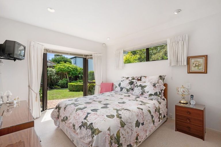 Photo of property in 2/12 Stratford Avenue, Milford, Auckland, 0620