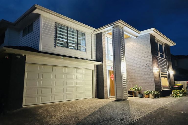 Photo of property in 15 Evelina Lane, Flat Bush, Auckland, 2019
