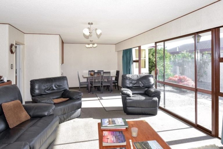 Photo of property in 2/506 Saint Aubyn Street East, Hastings, 4122