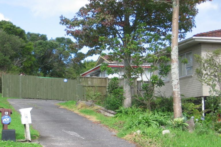 Photo of property in 17 Seabar Place, Glen Eden, Auckland, 0602