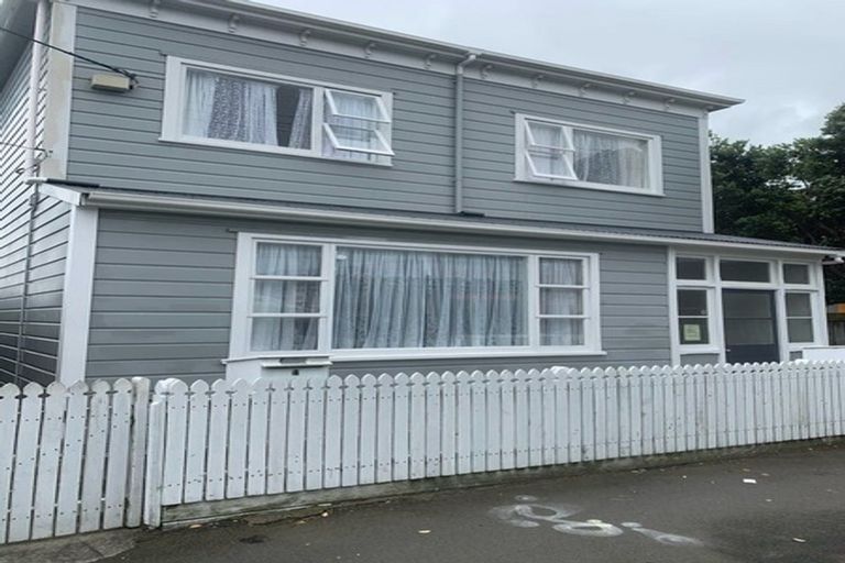 Photo of property in 33 Constable Street, Newtown, Wellington, 6021
