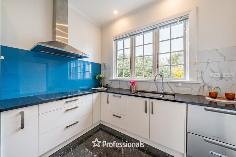 Photo of property in 140 Knights Road, Hutt Central, Lower Hutt, 5010