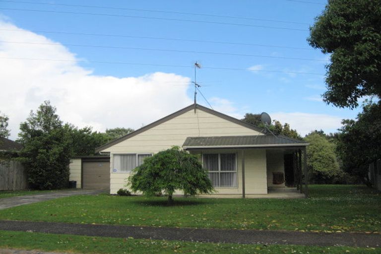Photo of property in 38 Challen Close, Conifer Grove, Takanini, 2112