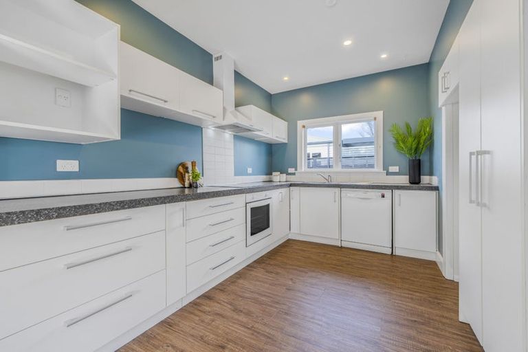 Photo of property in 167 Centaurus Road, Saint Martins, Christchurch, 8022