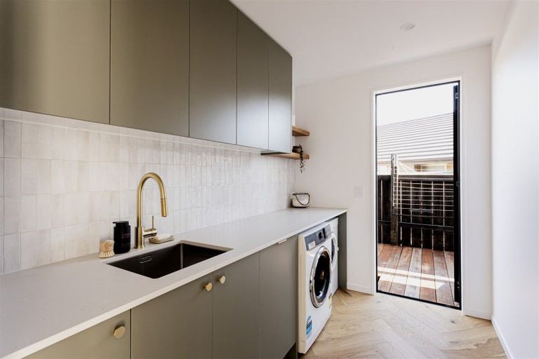 Photo of property in 15 Armadale Street, Mosgiel, 9024