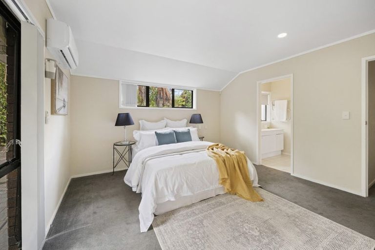 Photo of property in 2/179 Wiseley Road, West Harbour, Auckland, 0618