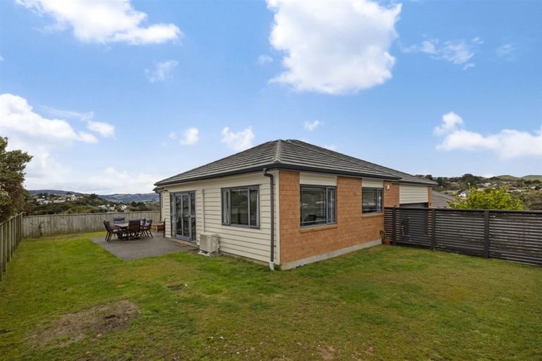 Photo of property in 47 Staithes Drive North, Whitby, Porirua, 5024