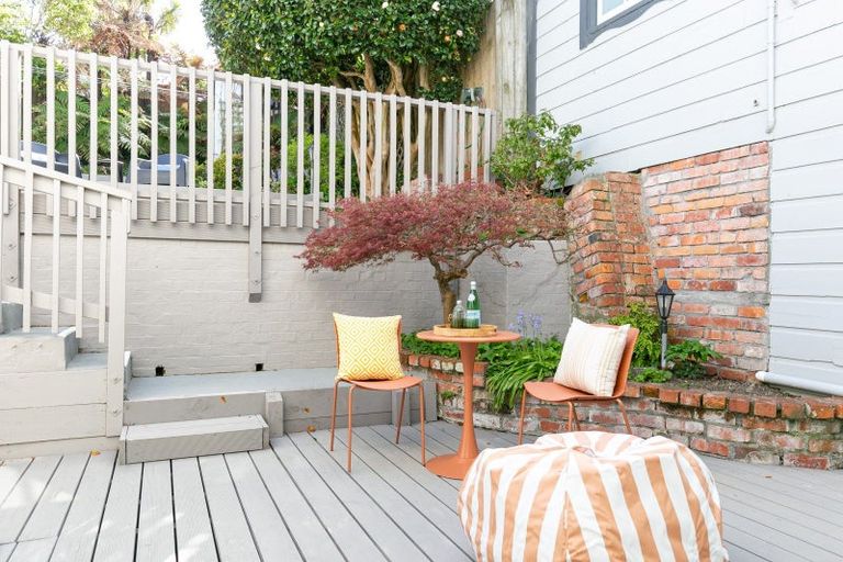 Photo of property in 7 Armour Avenue, Mount Victoria, Wellington, 6011