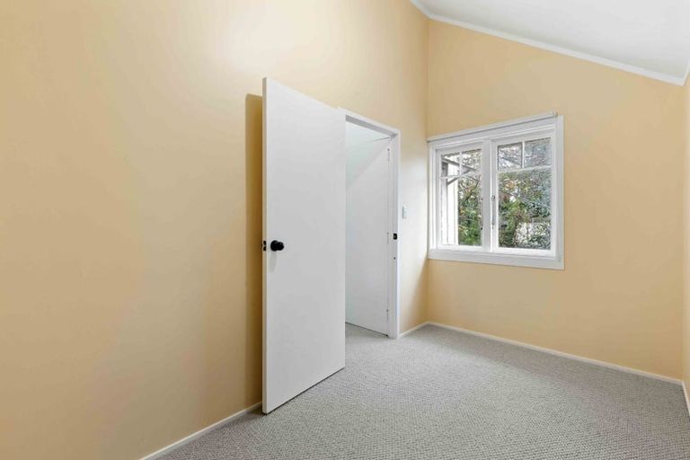 Photo of property in 1/50 Royal Road, Massey, Auckland, 0614