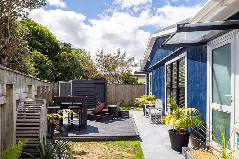 Photo of property in 127 Tilley Road, Paekakariki, 5034