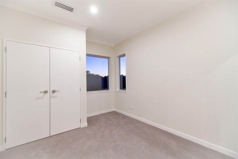 Photo of property in 175 Godfrey Drive, Orewa, 0931