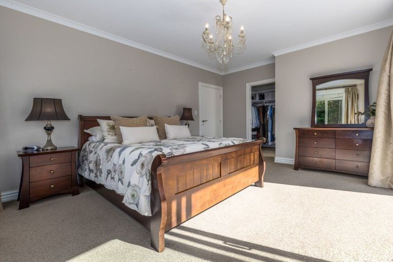 Photo of property in 1068 Queen Street East, Levin, 5510