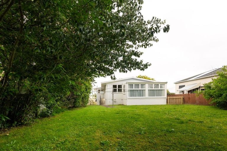 Photo of property in 4 Graham Street, Levin, 5510