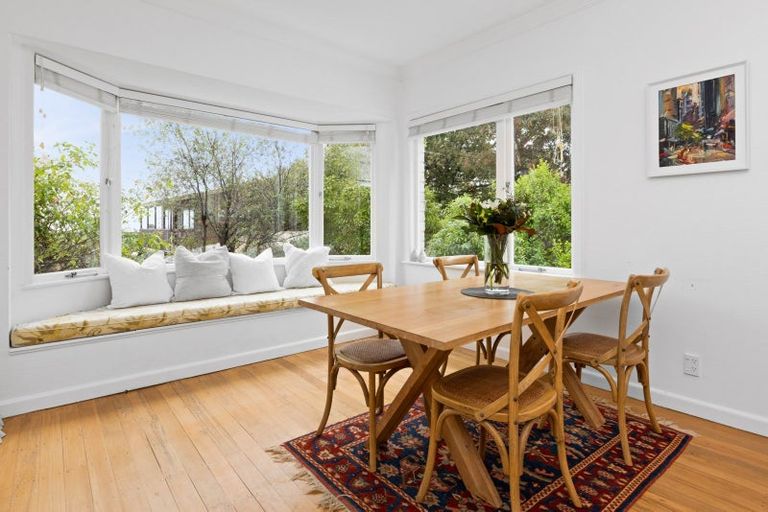 Photo of property in 22 Hunters Hill, Havelock North, 4130