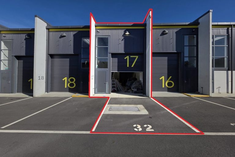 Photo of property in 11 Northside Drive, Waikiwi, Invercargill, 9810