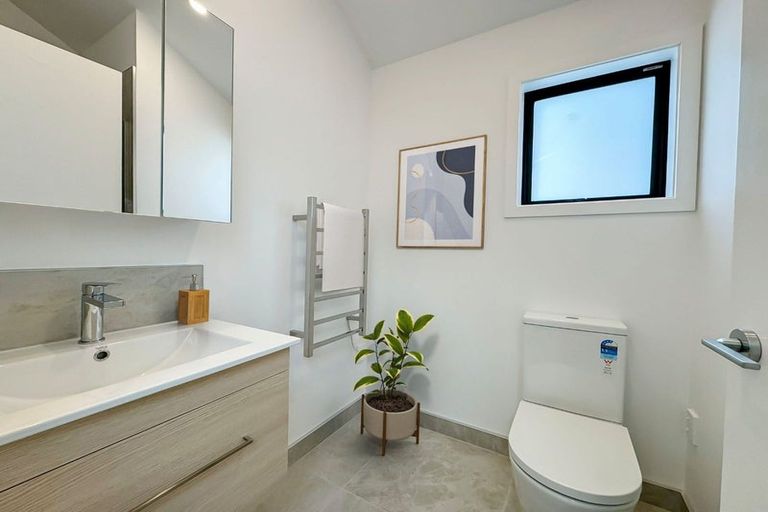 Photo of property in 323 Riverside Drive, Waterloo, Lower Hutt, 5011