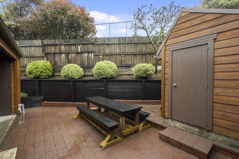 Photo of property in The Triangle, 9/33 Halswater Drive, Churton Park, Wellington, 6037