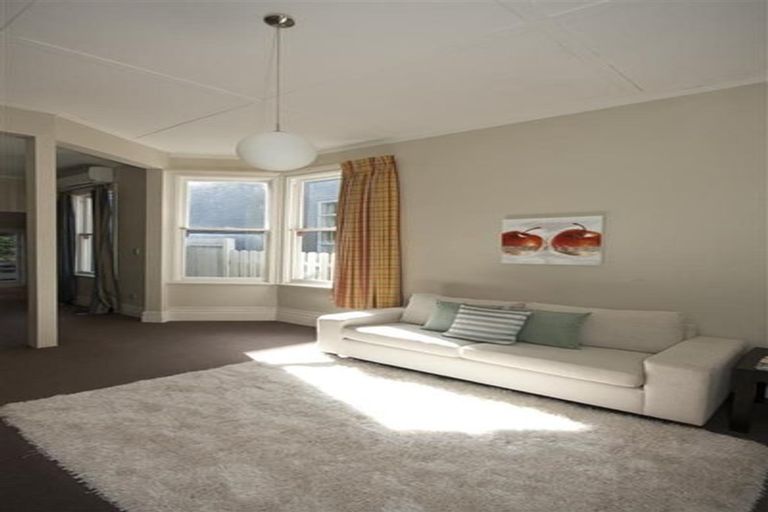 Photo of property in 17 Elizabeth Street, Mount Victoria, Wellington, 6011