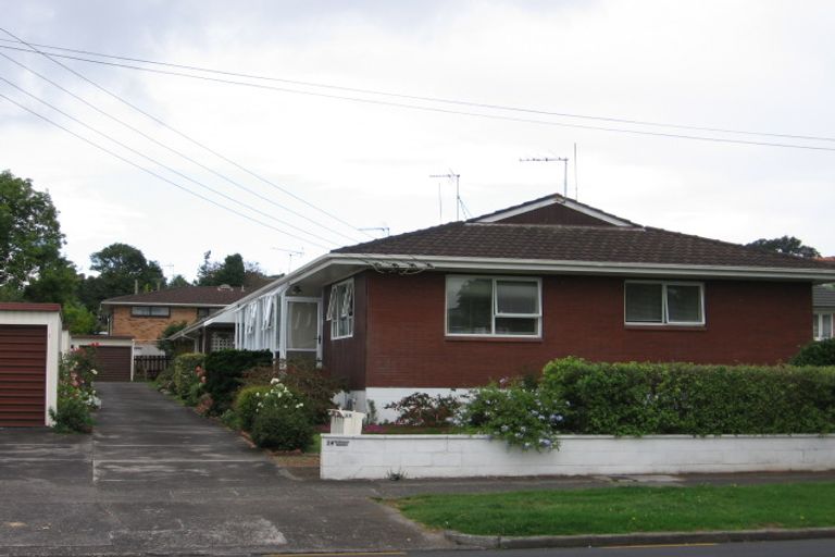 Photo of property in 2/34 Campbell Road, Onehunga, Auckland, 1061