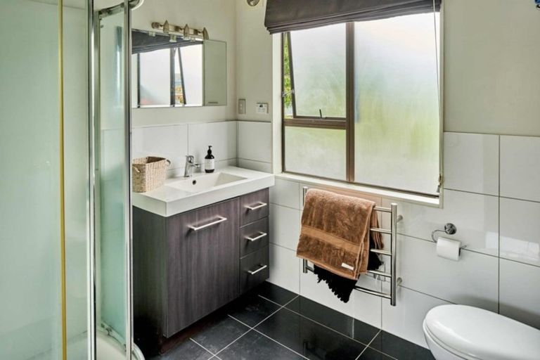 Photo of property in 13 Rossiter Avenue, Waterloo, Lower Hutt, 5011