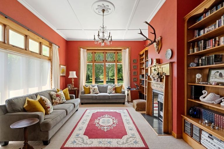 Photo of property in 184 Gladstone Road, Levin, 5571