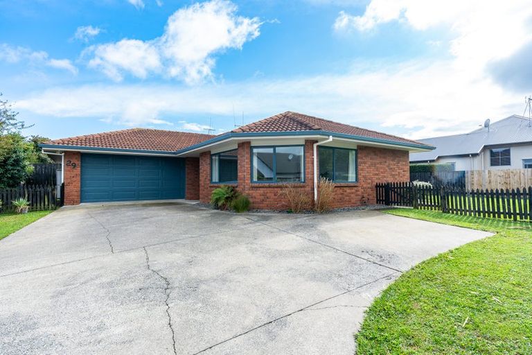 Photo of property in 29 Somerton Drive, Huntington, Hamilton, 3210
