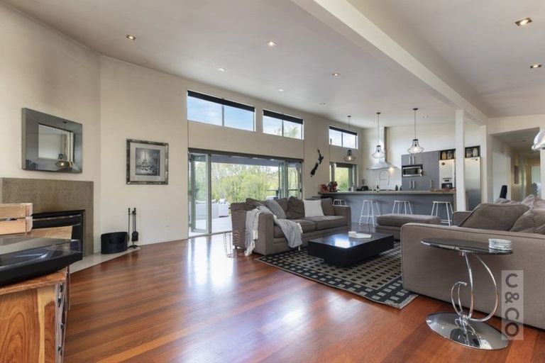 Photo of property in 8 Pineview Lane, Helensville, 0875