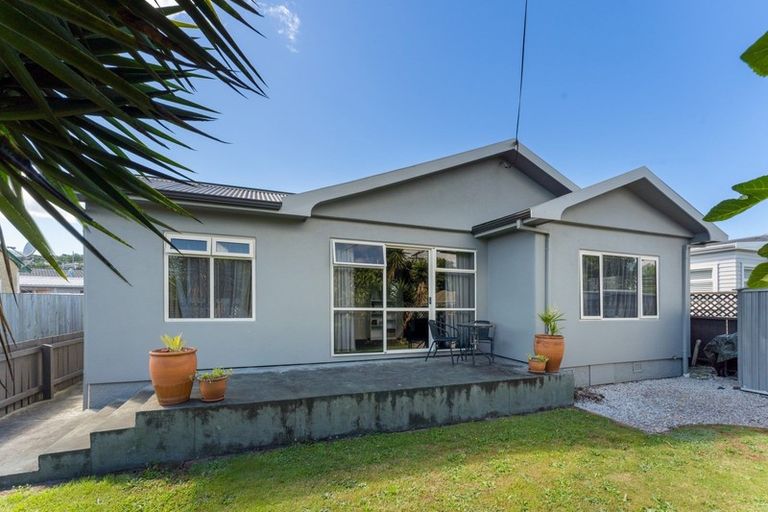 Photo of property in 5 Ngaio Street, Stoke, Nelson, 7011