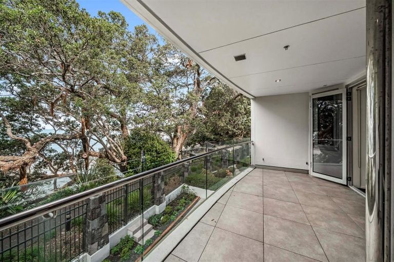 Photo of property in 1/7 The Promenade, Takapuna, Auckland, 0622