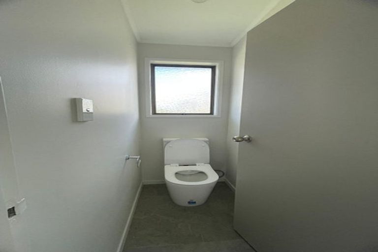 Photo of property in 3 Cade Place, Weymouth, Auckland, 2103