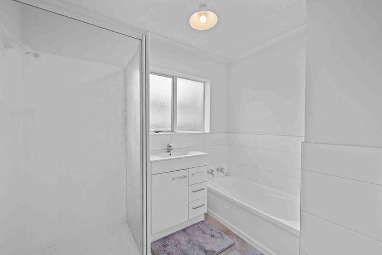 Photo of property in 10 Portrush Lane, Takanini, 2112