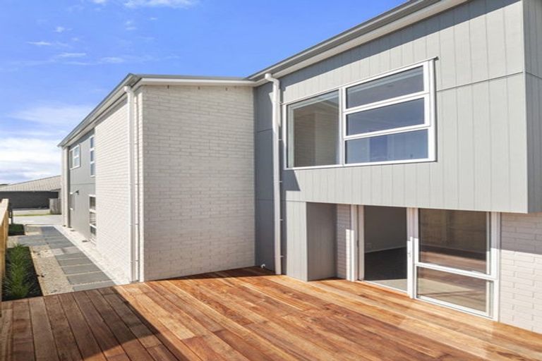 Photo of property in 38 Richardson Road, Omokoroa, 3114