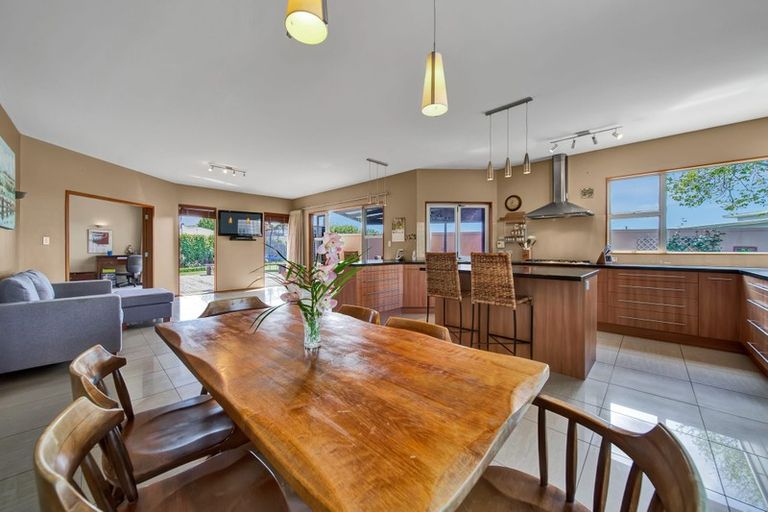 Photo of property in 19 Mccarthy Street, Hawera, 4610