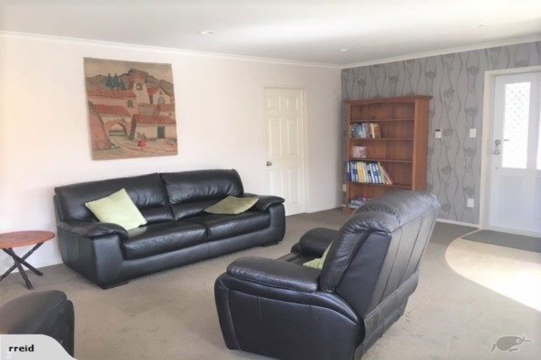 Photo of property in 1b Church Street, Tuakau, 2121