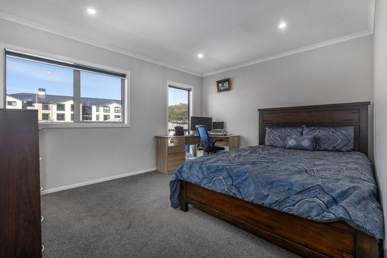 Photo of property in 34 Bluff Road, Kenepuru, Porirua, 5022