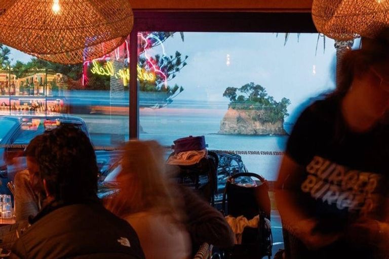 Photo of property in 81 Hebron Road, Waiake, Auckland, 0630