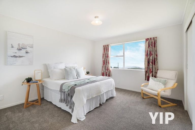 Photo of property in 93 Black Rock Road, Newlands, Wellington, 6037