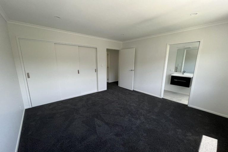 Photo of property in 10 Whakawhiti Street, Marfell, New Plymouth, 4310